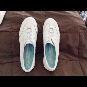 Keds canvas/leather slip on sneakers